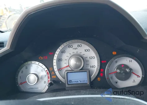 2009 Honda Pilot Touring z USA, uszkodzony, nr VIN 5FNYF38849B027634